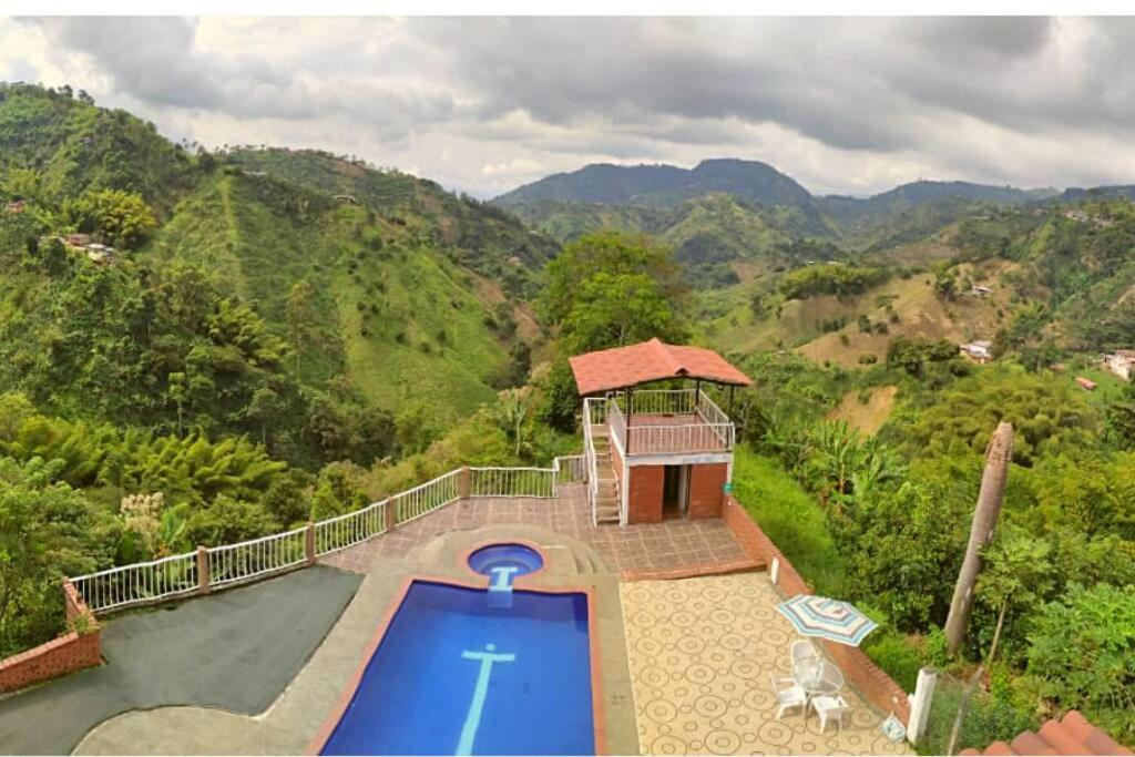 Apartamento Campestre マニサレス エクステリア 写真